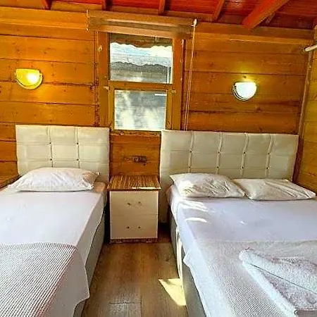 Hotel Gaia 3*